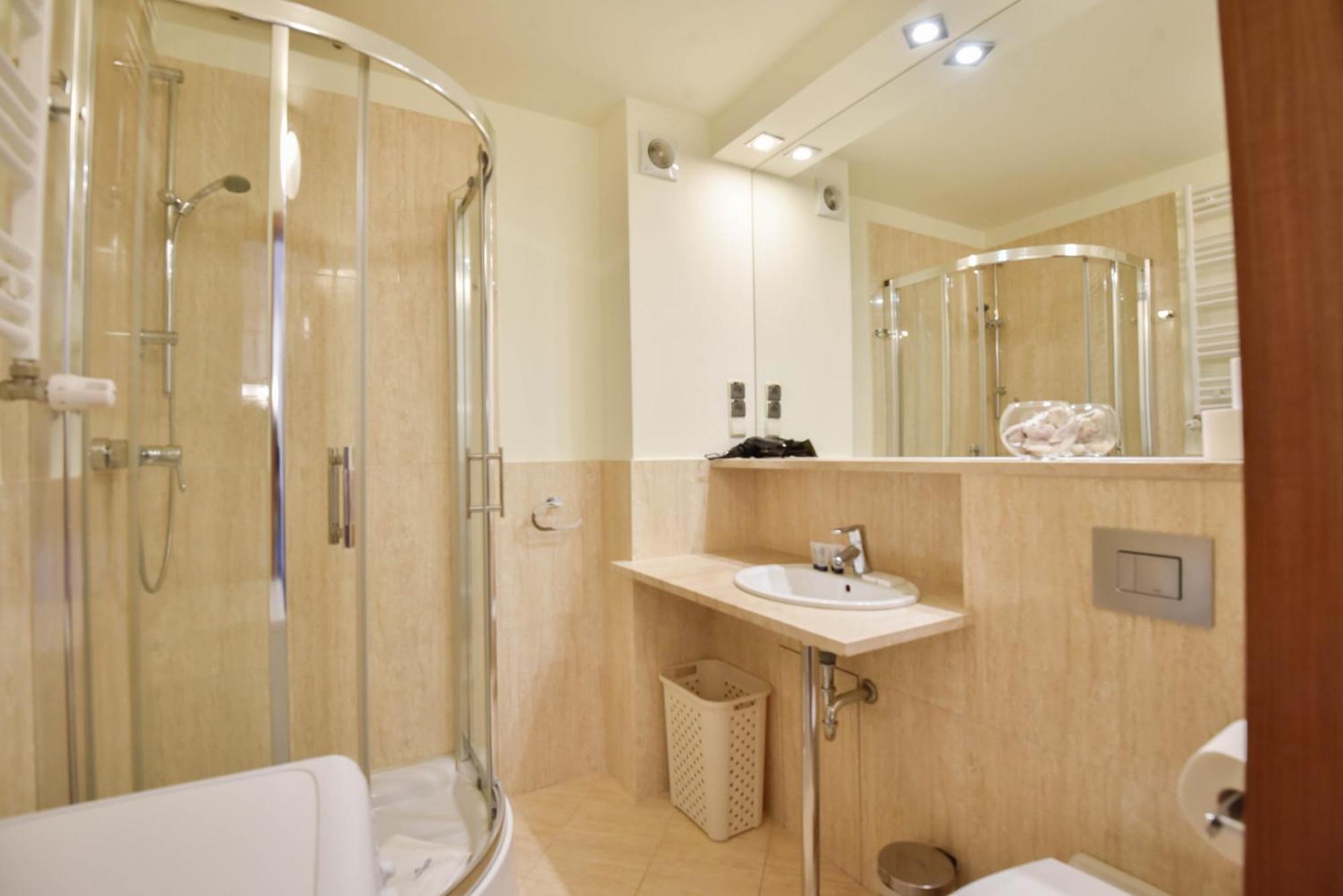 Apartamenty Mistral Z Parkingiem - Promenada & Morze - Apartamenty Na Wyspie Świnoujście Extérieur photo
