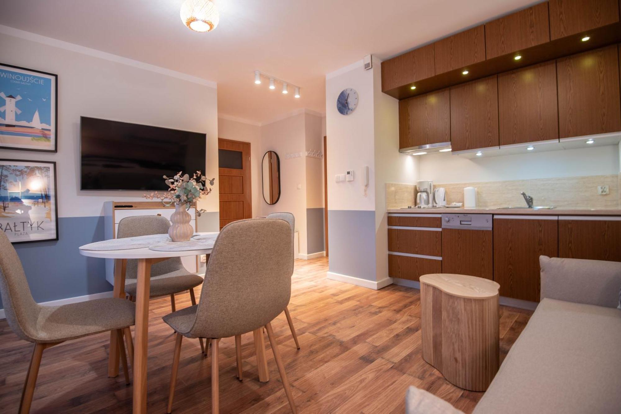 Apartamenty Mistral Z Parkingiem - Promenada & Morze - Apartamenty Na Wyspie Świnoujście Extérieur photo